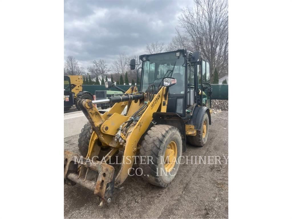 CAT 906H2 輪胎式裝載機