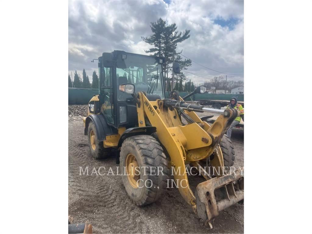 CAT 906H2 輪胎式裝載機