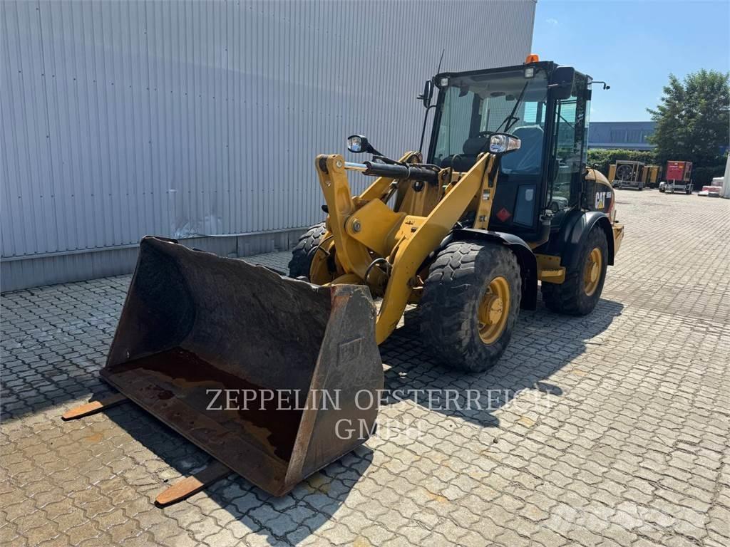 CAT 906H2 輪胎式裝載機