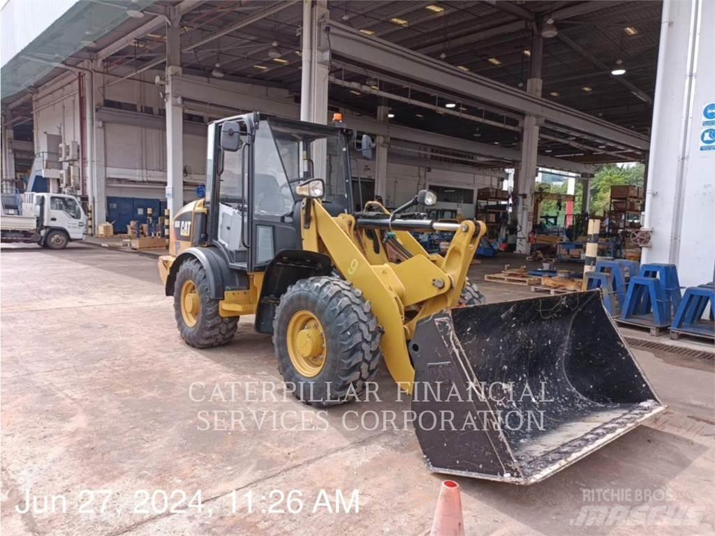 CAT 906K 輪胎式裝載機