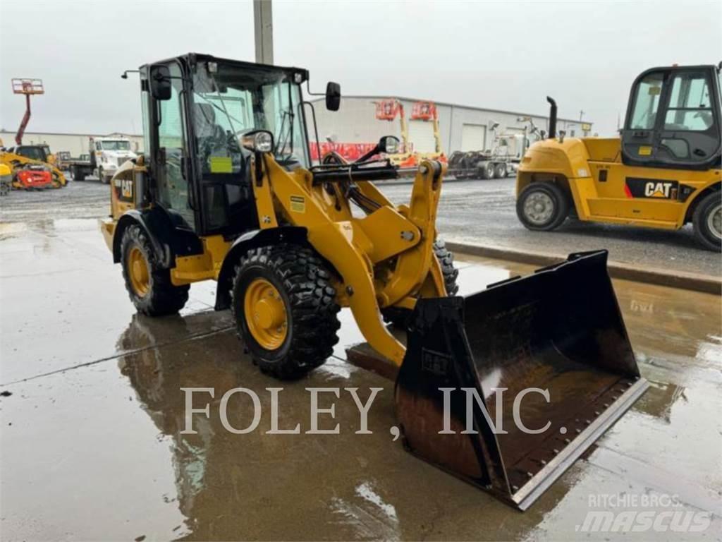 CAT 906M 輪胎式裝載機
