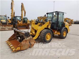 CAT 906M 輪胎式裝載機