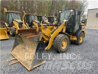 CAT 906M 輪胎式裝載機