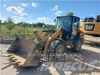 CAT 906M 輪胎式裝載機