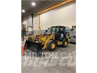 CAT 906M 輪胎式裝載機
