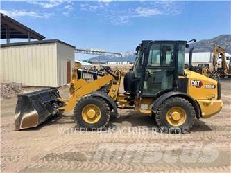 CAT 906M 輪胎式裝載機