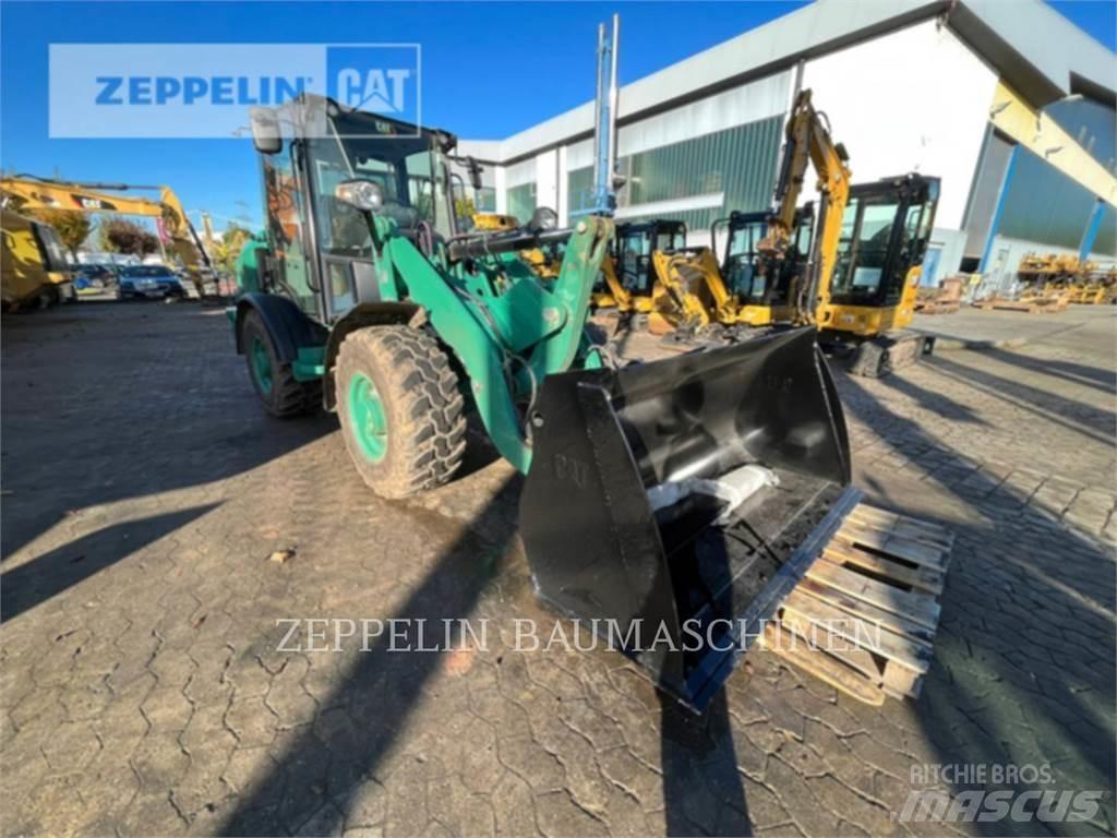 CAT 906M 輪胎式裝載機