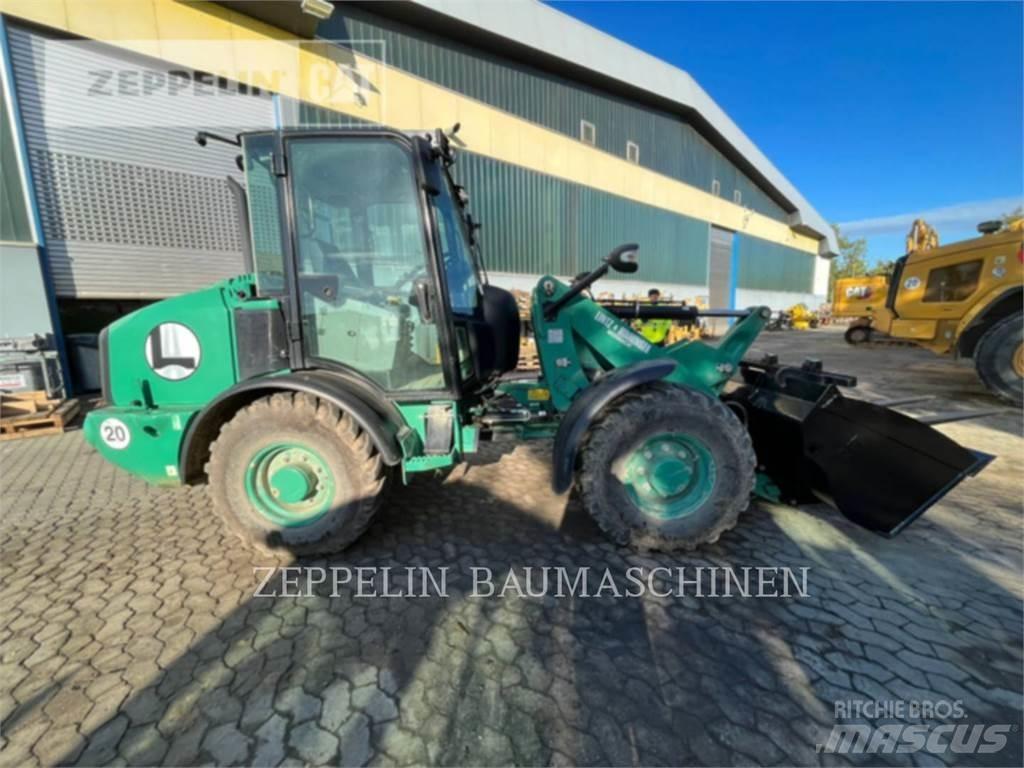 CAT 906M 輪胎式裝載機