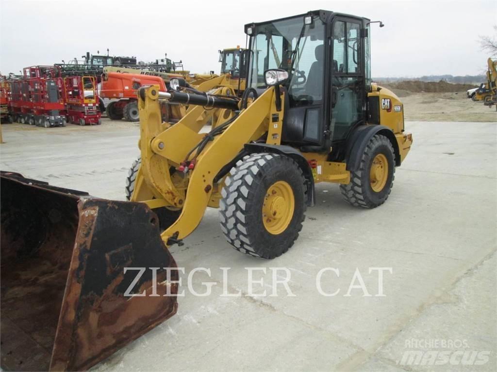 CAT 906M 輪胎式裝載機