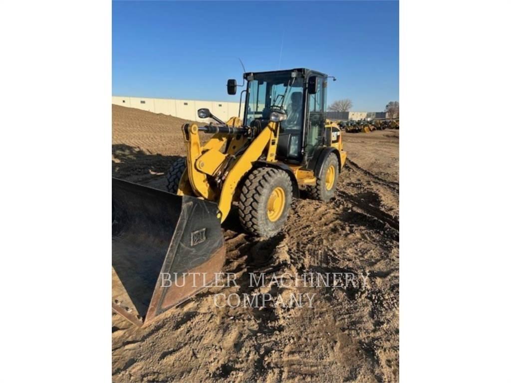 CAT 906M 輪胎式裝載機