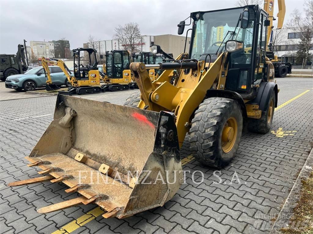 CAT 906M 輪胎式裝載機