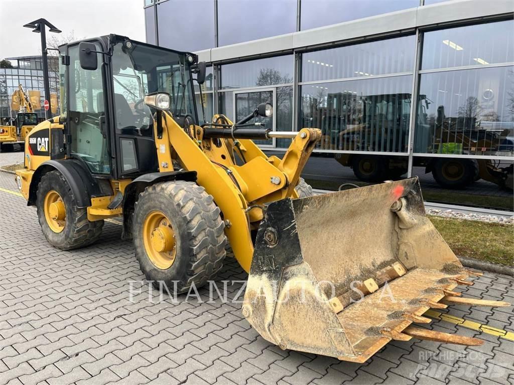 CAT 906M 輪胎式裝載機