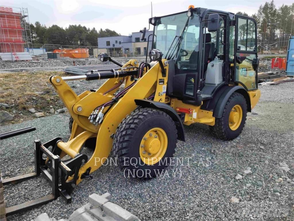 CAT 906M 輪胎式裝載機