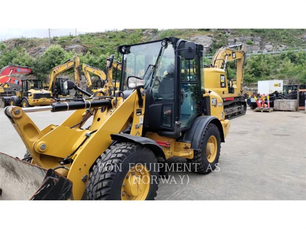 CAT 906M 輪胎式裝載機