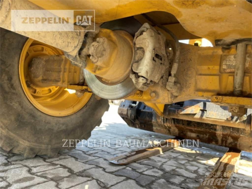 CAT 906M 輪胎式裝載機