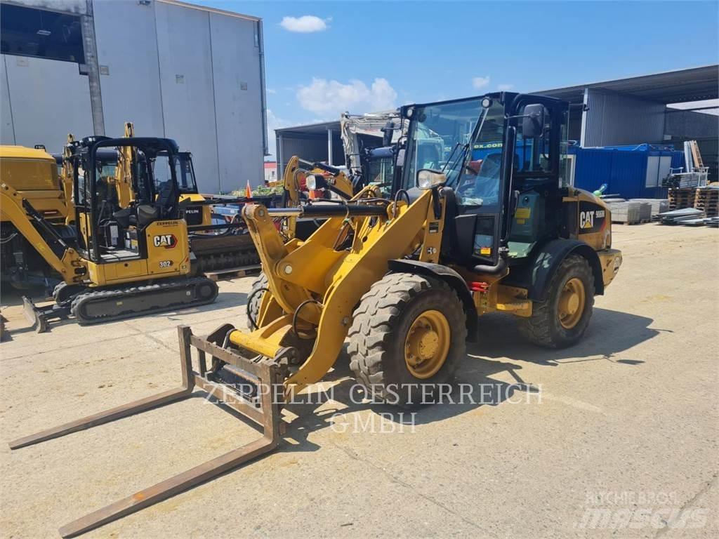CAT 906M 輪胎式裝載機