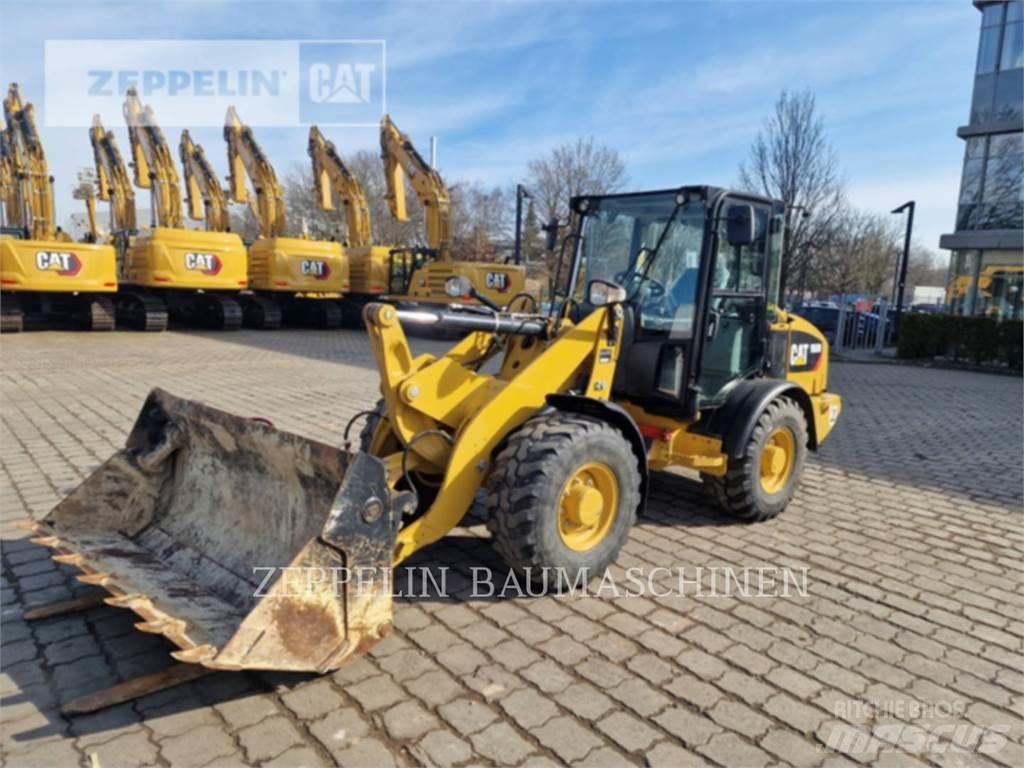 CAT 906M 輪胎式裝載機