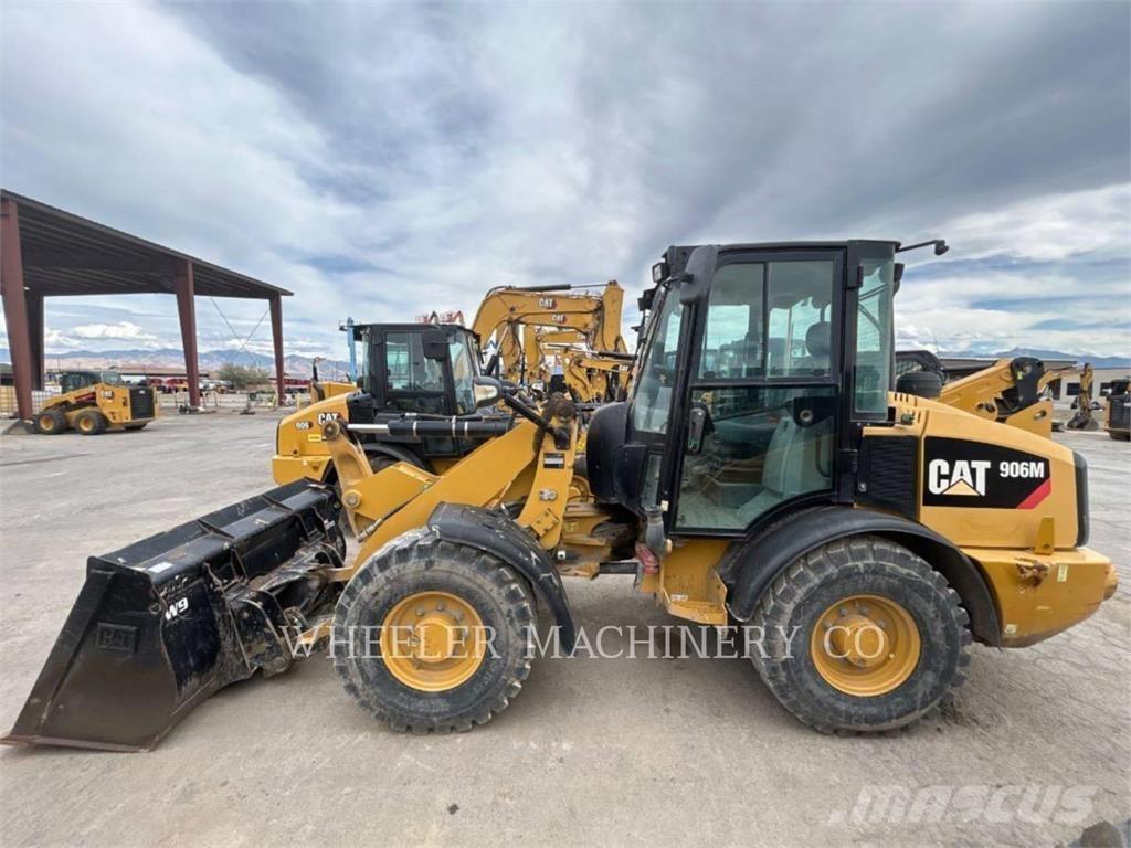 CAT 906M 輪胎式裝載機