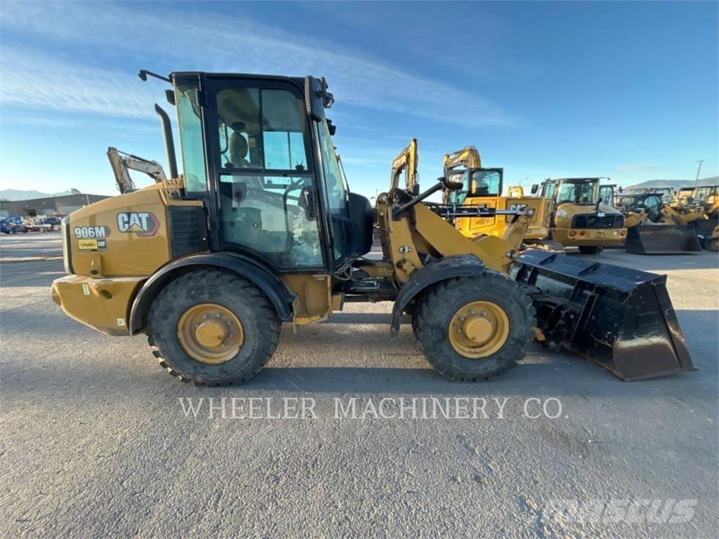 CAT 906M 輪胎式裝載機