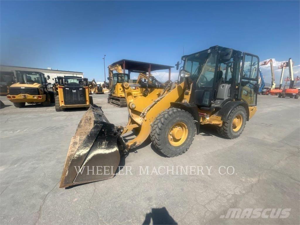 CAT 906M 輪胎式裝載機