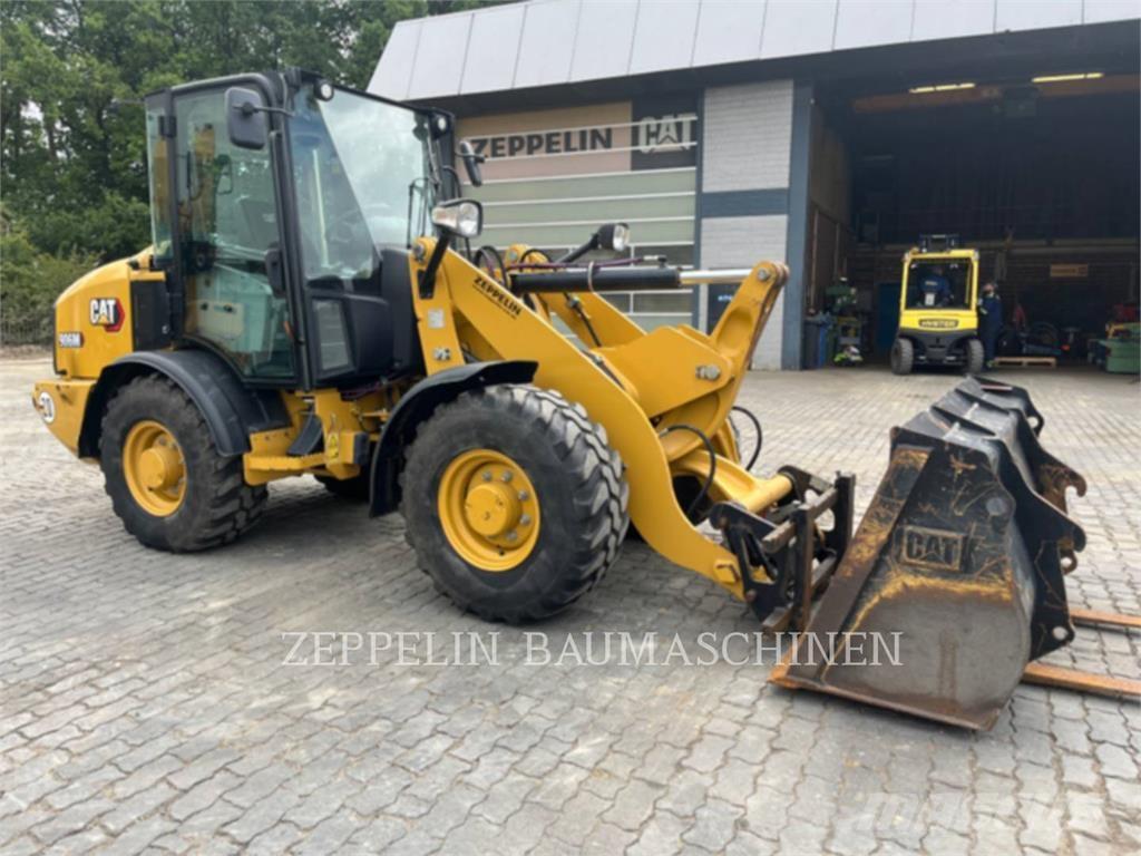 CAT 906M 輪胎式裝載機
