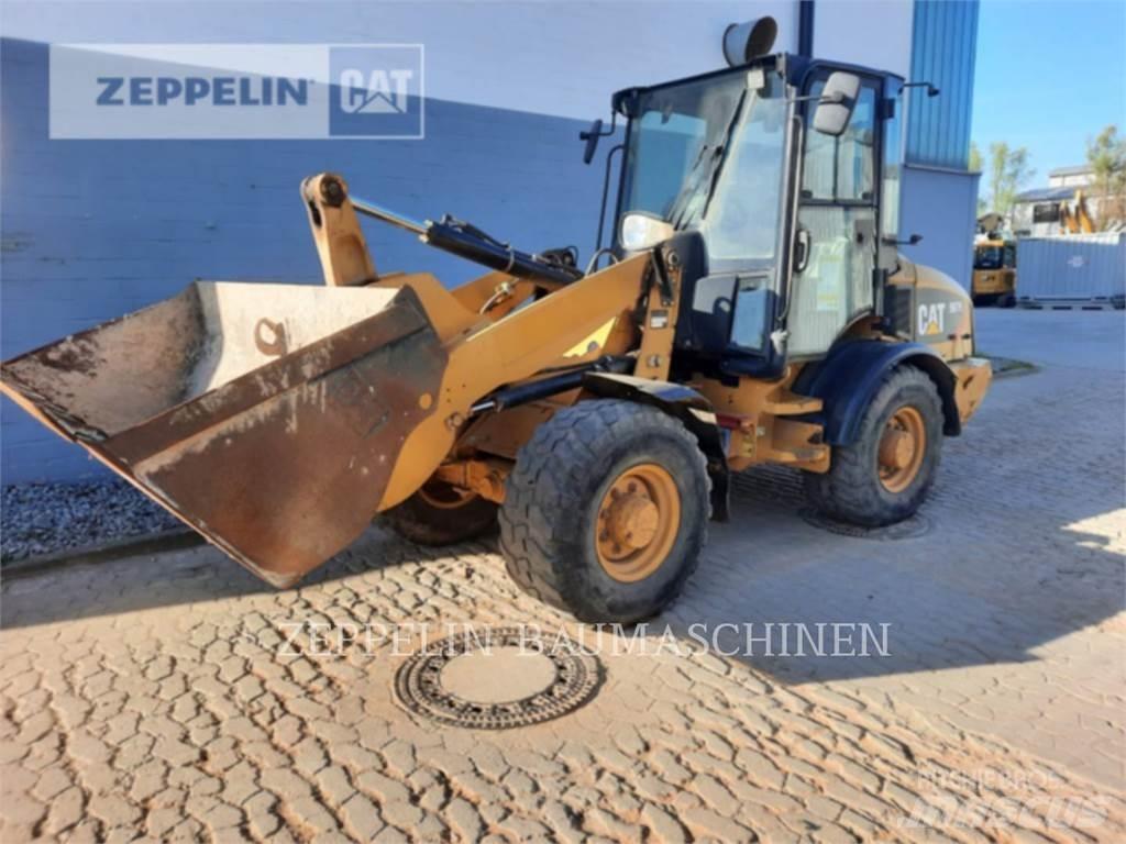 CAT 907H 輪胎式裝載機
