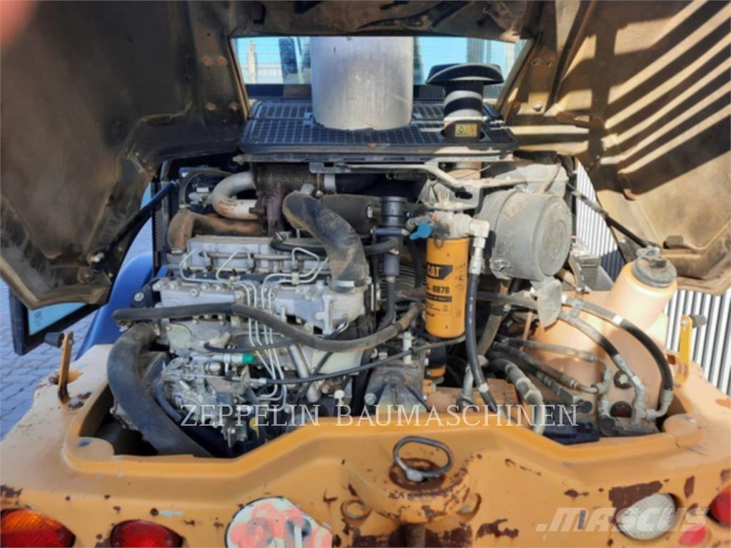 CAT 907H 輪胎式裝載機