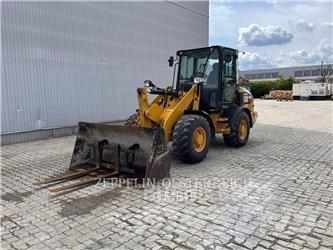 CAT 907M 輪胎式裝載機
