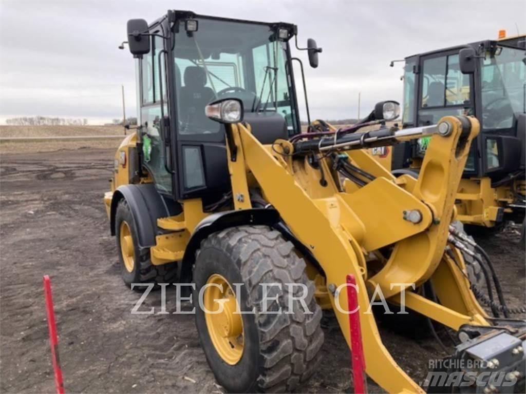 CAT 907M 輪胎式裝載機
