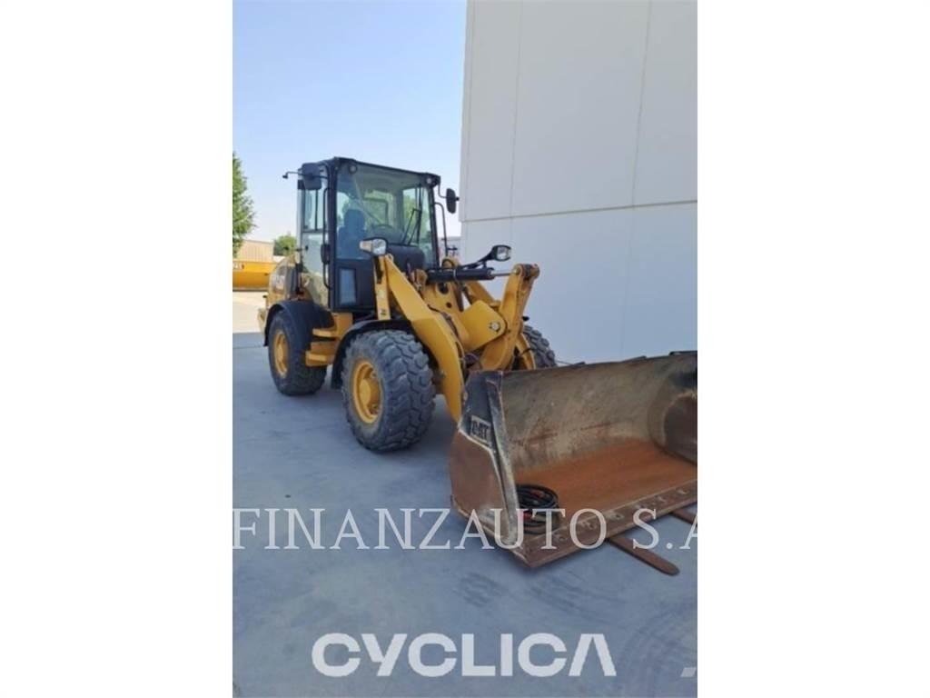 CAT 907M 輪胎式裝載機