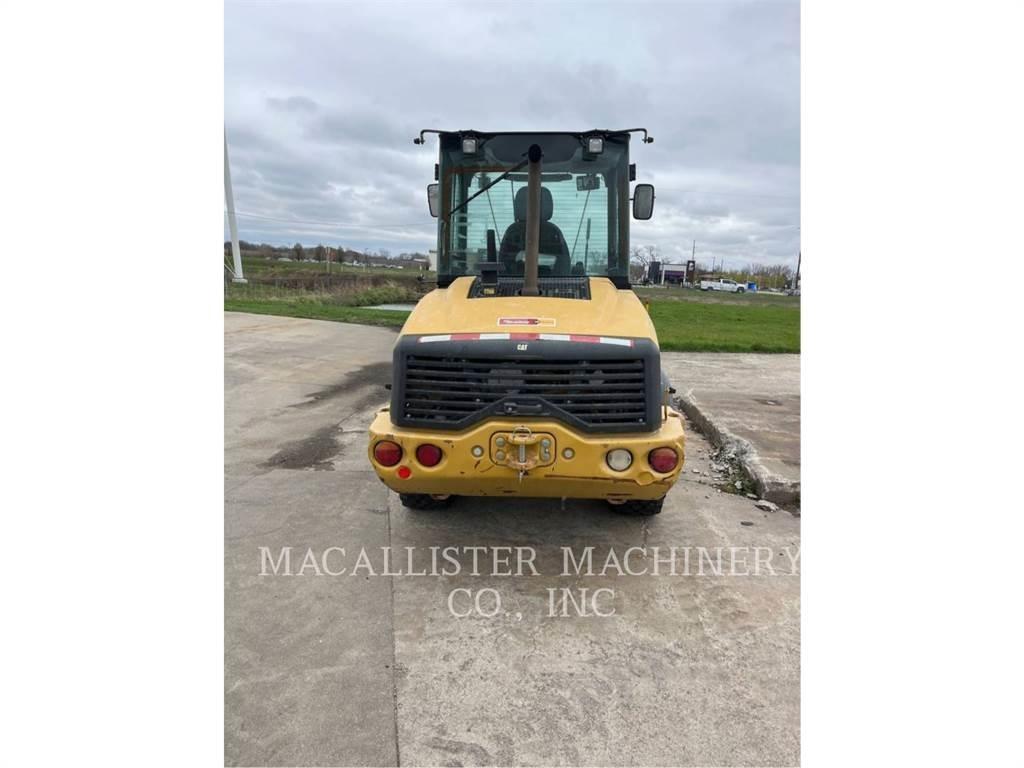 CAT 907M 輪胎式裝載機