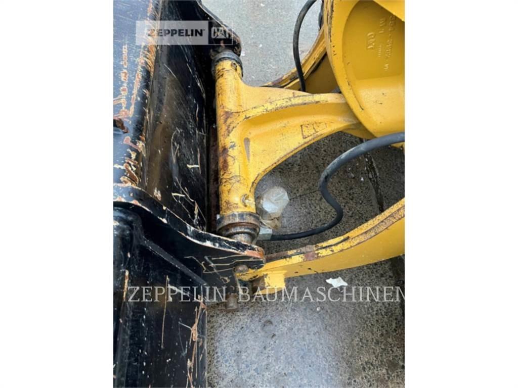 CAT 907M 輪胎式裝載機