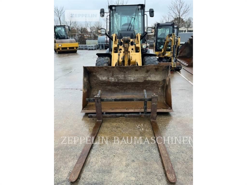 CAT 907M 輪胎式裝載機
