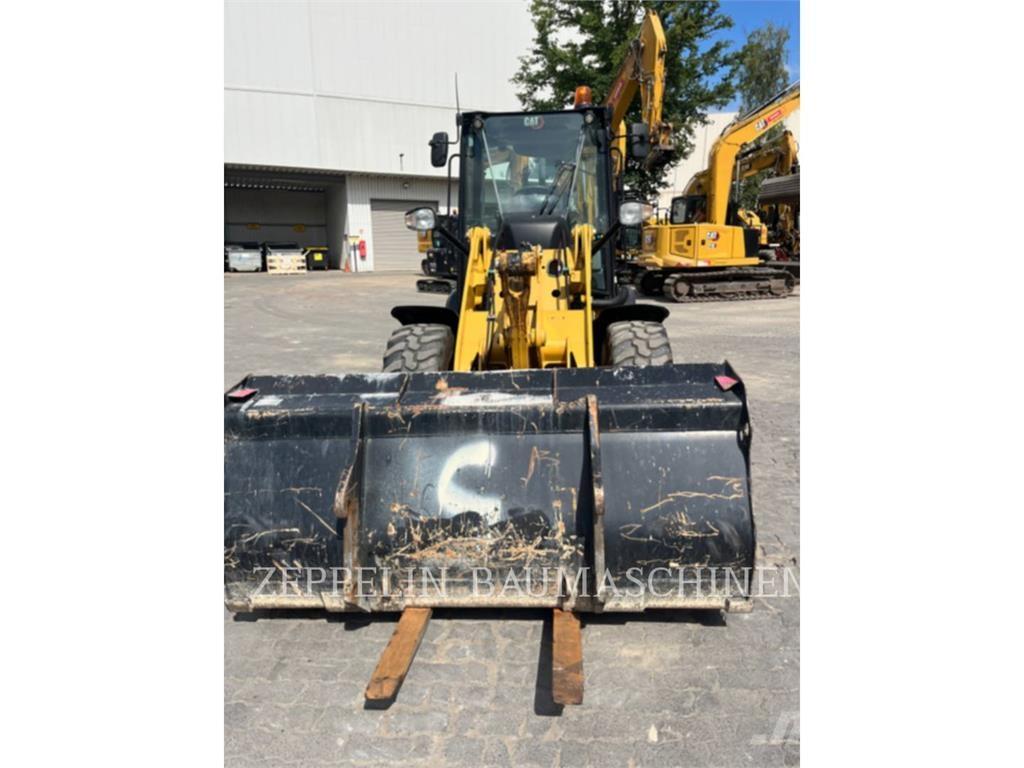 CAT 907M 輪胎式裝載機