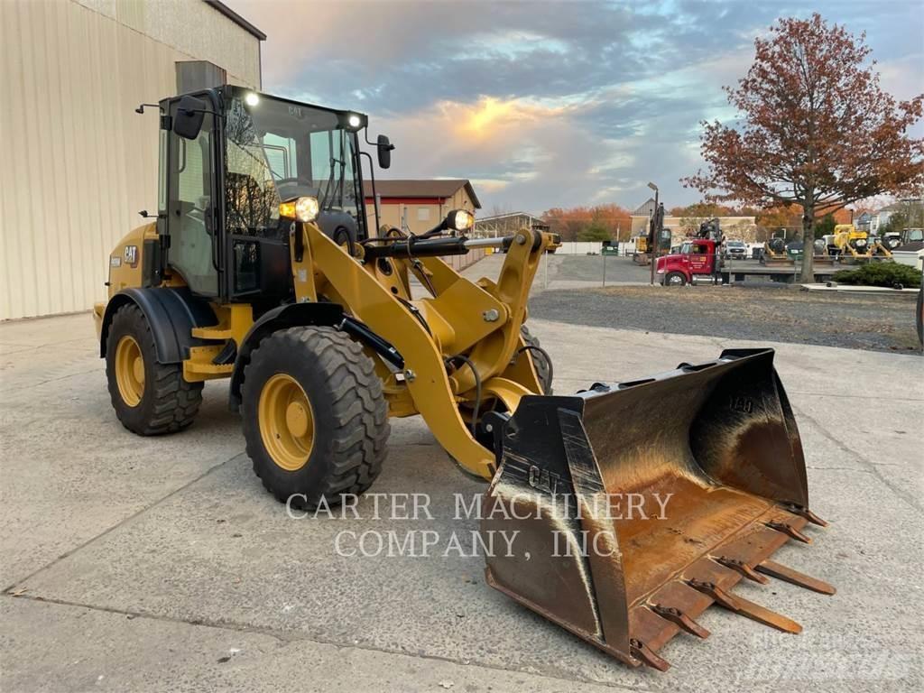 CAT 908 輪胎式裝載機