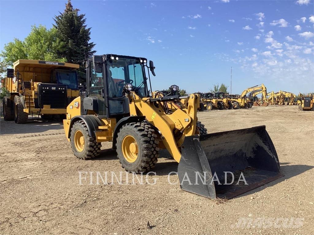 CAT 908 輪胎式裝載機