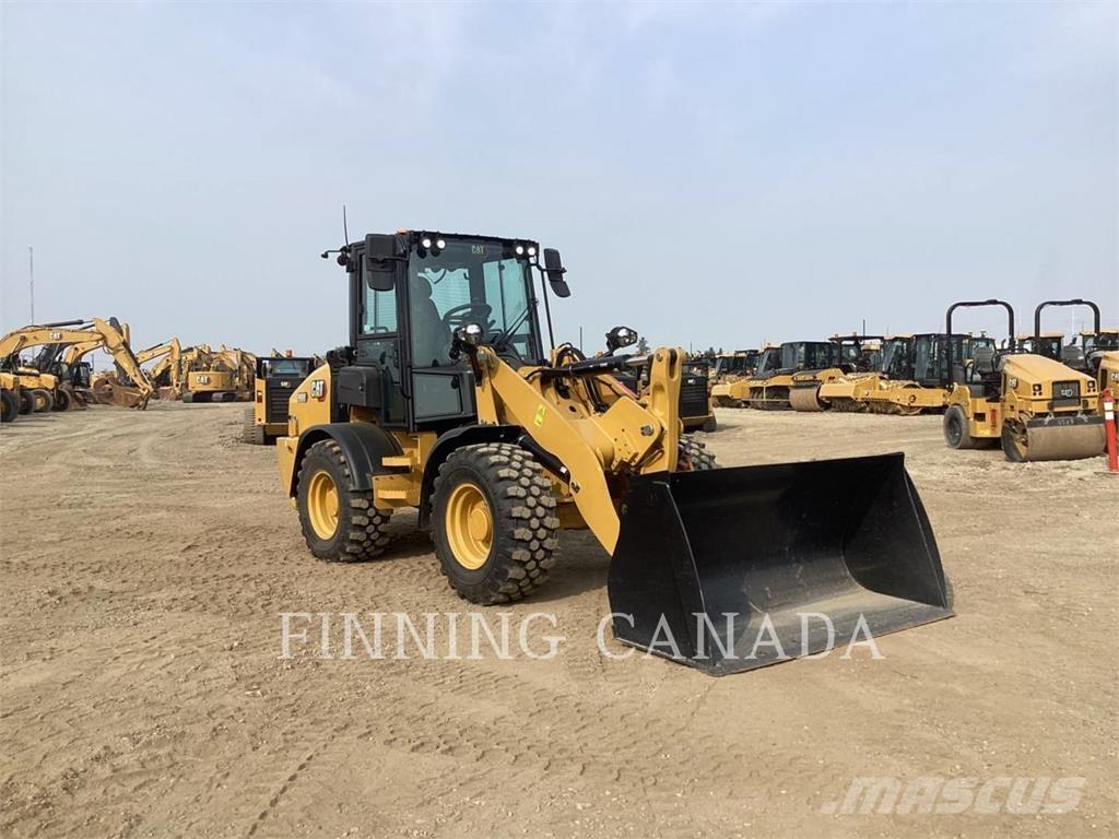 CAT 908 輪胎式裝載機