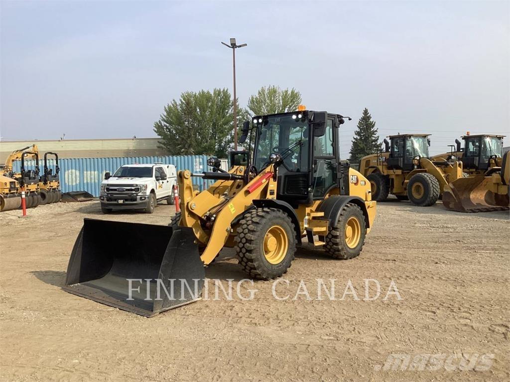 CAT 908 輪胎式裝載機