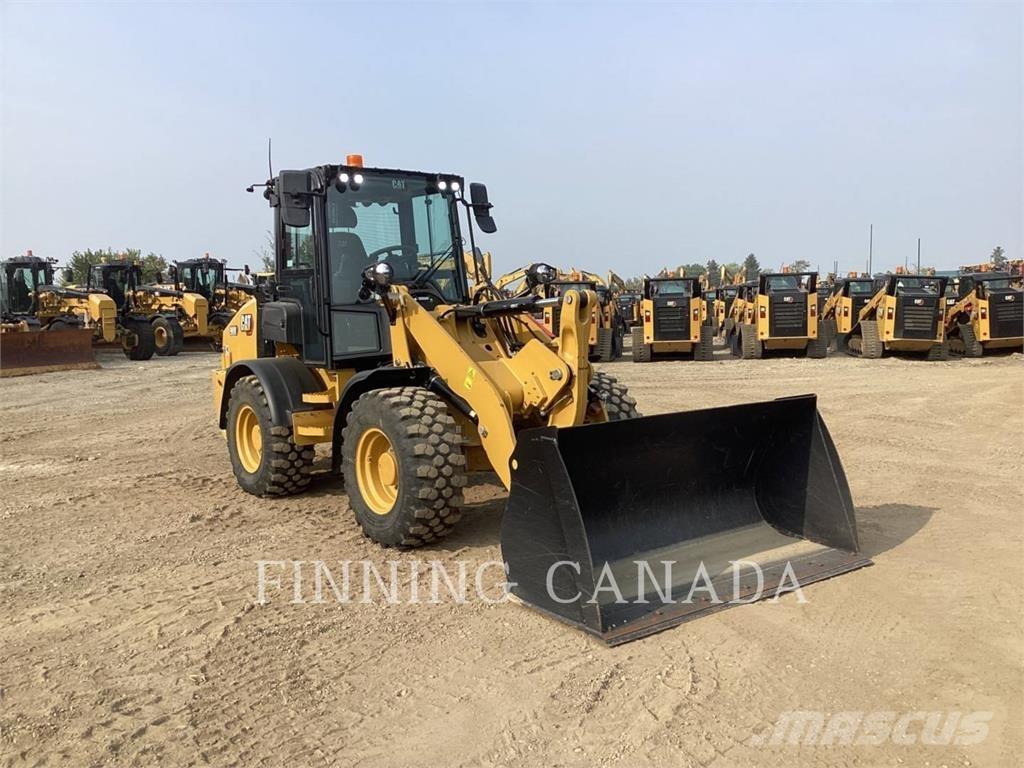 CAT 908 輪胎式裝載機