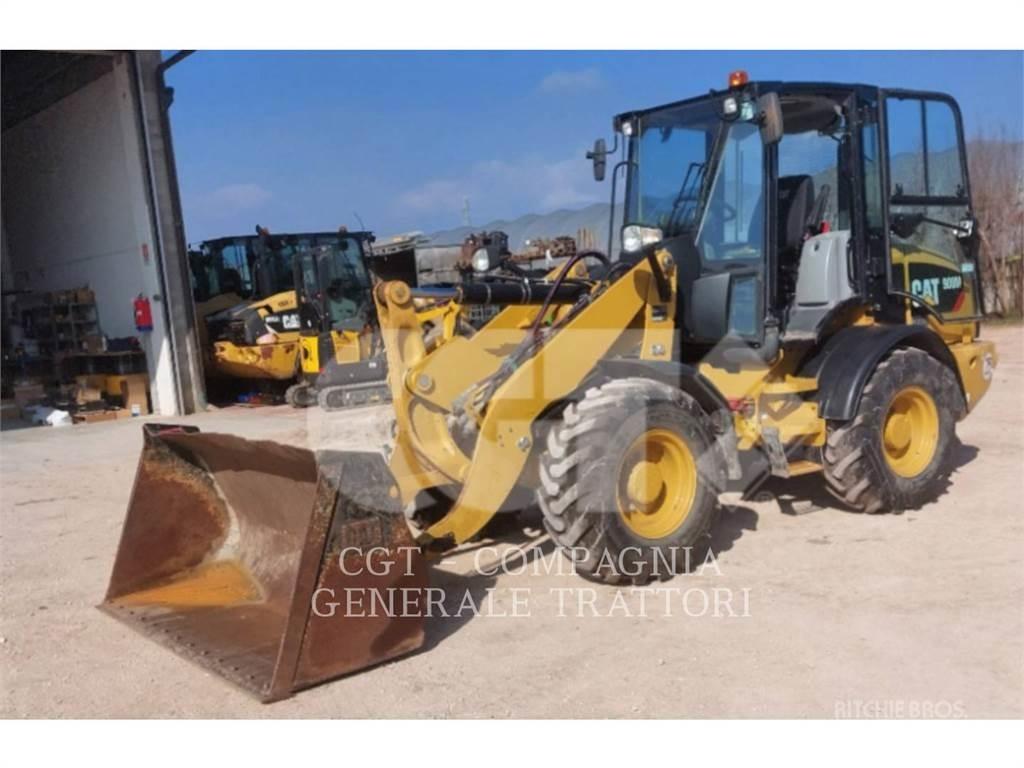CAT 908 M 輪胎式裝載機