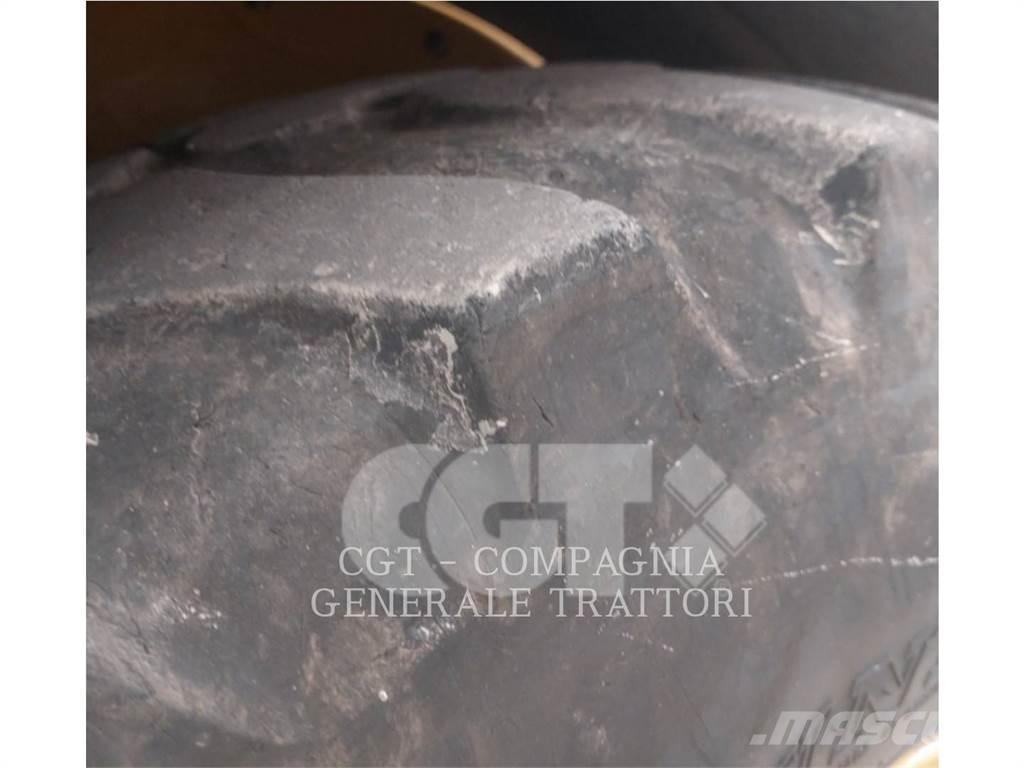 CAT 908 M 輪胎式裝載機