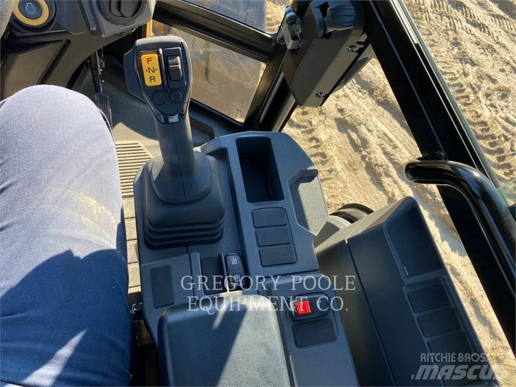 CAT 90814 輪胎式裝載機