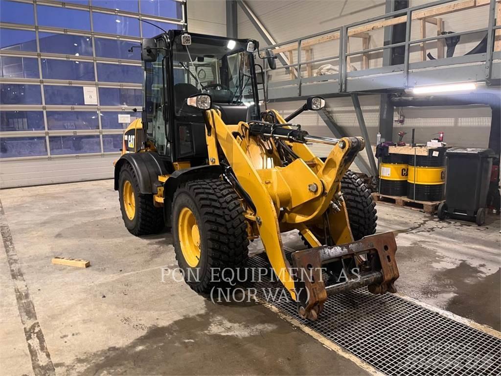 CAT 908H2 輪胎式裝載機