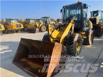 CAT 908M 輪胎式裝載機