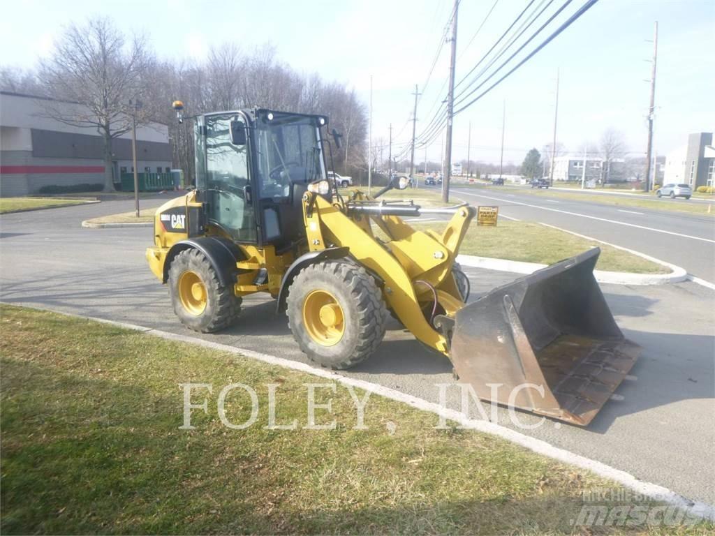 CAT 908M 輪胎式裝載機