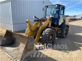CAT 908M 輪胎式裝載機