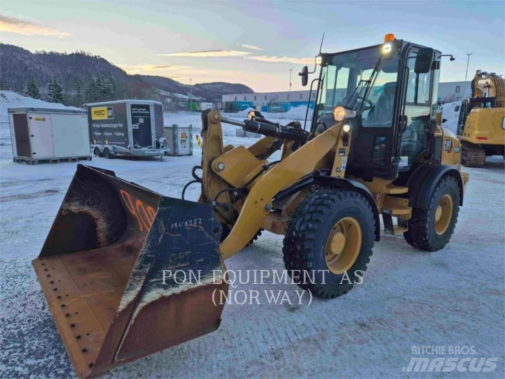 CAT 908M 輪胎式裝載機