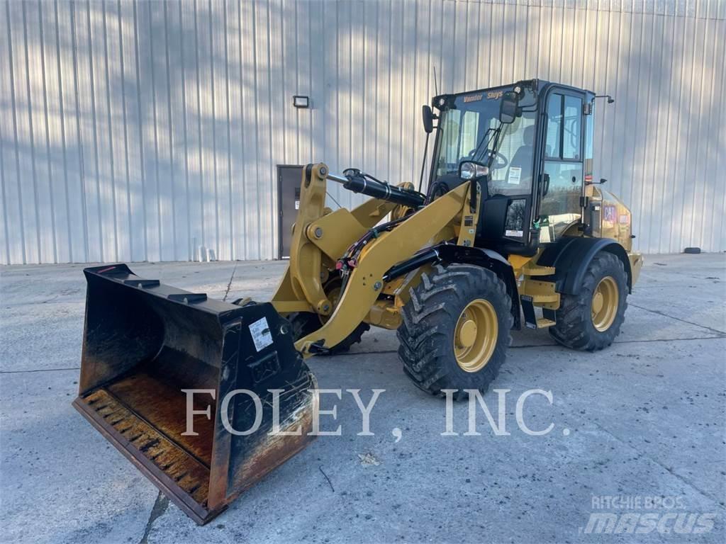 CAT 908M 輪胎式裝載機