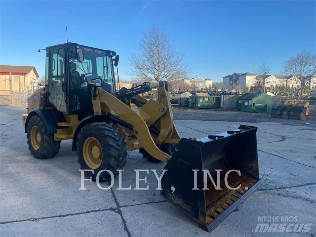 CAT 908M 輪胎式裝載機