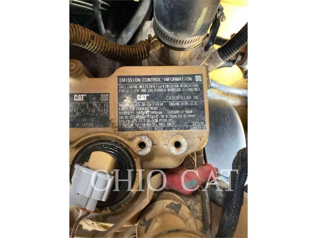 CAT 908M 小型裝載機